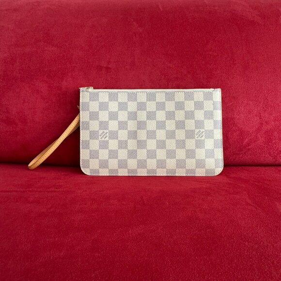 Louis Vuitton Neutrals Coated Canvas Clutch Women - Picture 4 of 12